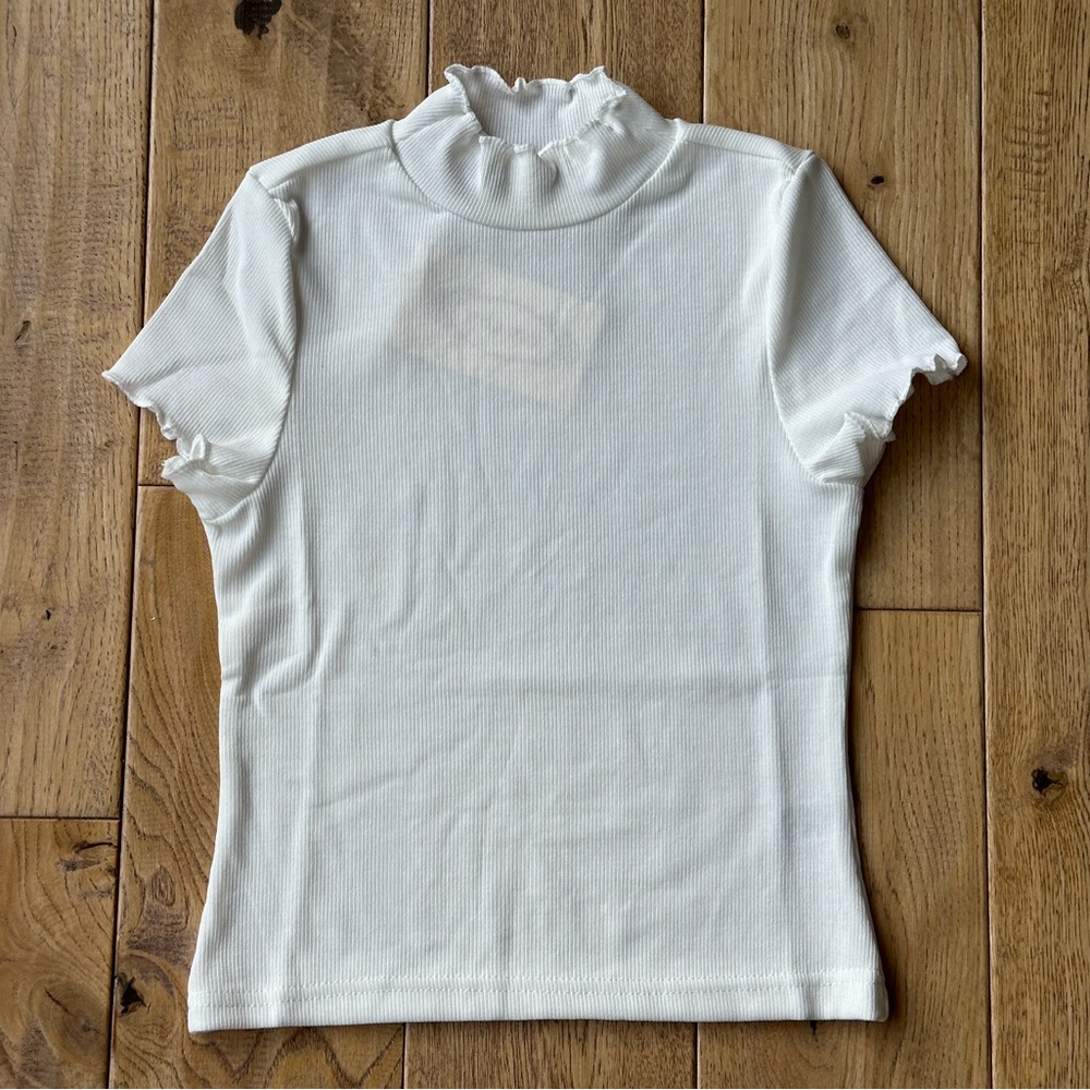 NEW Joyfolie Shana Mock Neck Top Ecru size 8